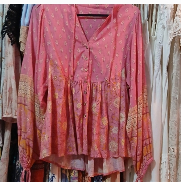 Spell Blouse - Picture 2 of 2